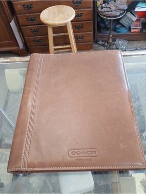 VTG Coach Portfolio Bi-fold Light Brown Leather Unisex 10x12.5 *RARE*